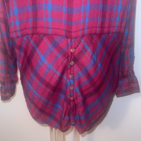 Lucky Brand ladies plaid casual long sleeve button down shirt. Size X-large. - Picture 7 of 11